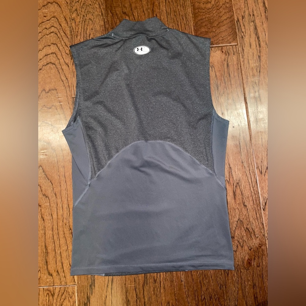 Lot of 2 Under Armor Compression Sleeveless Tops size XL Tank Tops - Picture 6 of 6
